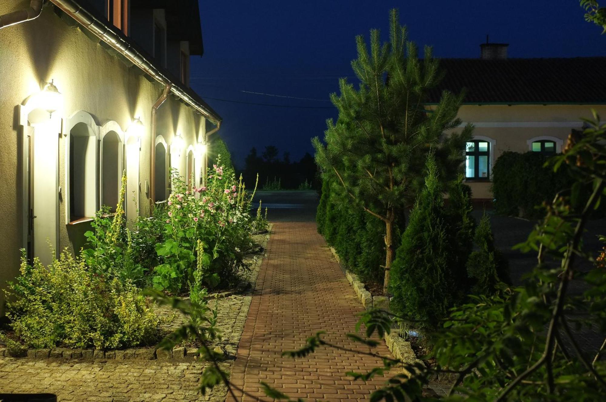 Zajazd Wiejski Szczechy Wielkie Esterno foto