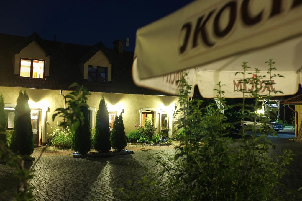Zajazd Wiejski Szczechy Wielkie Esterno foto
